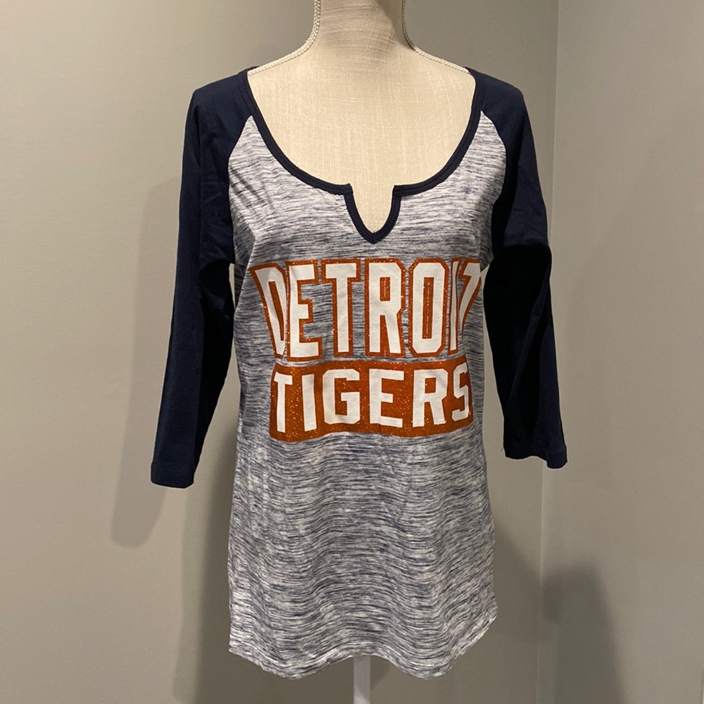 Detroit Tigers 3/4 Sleeve Top Size: L